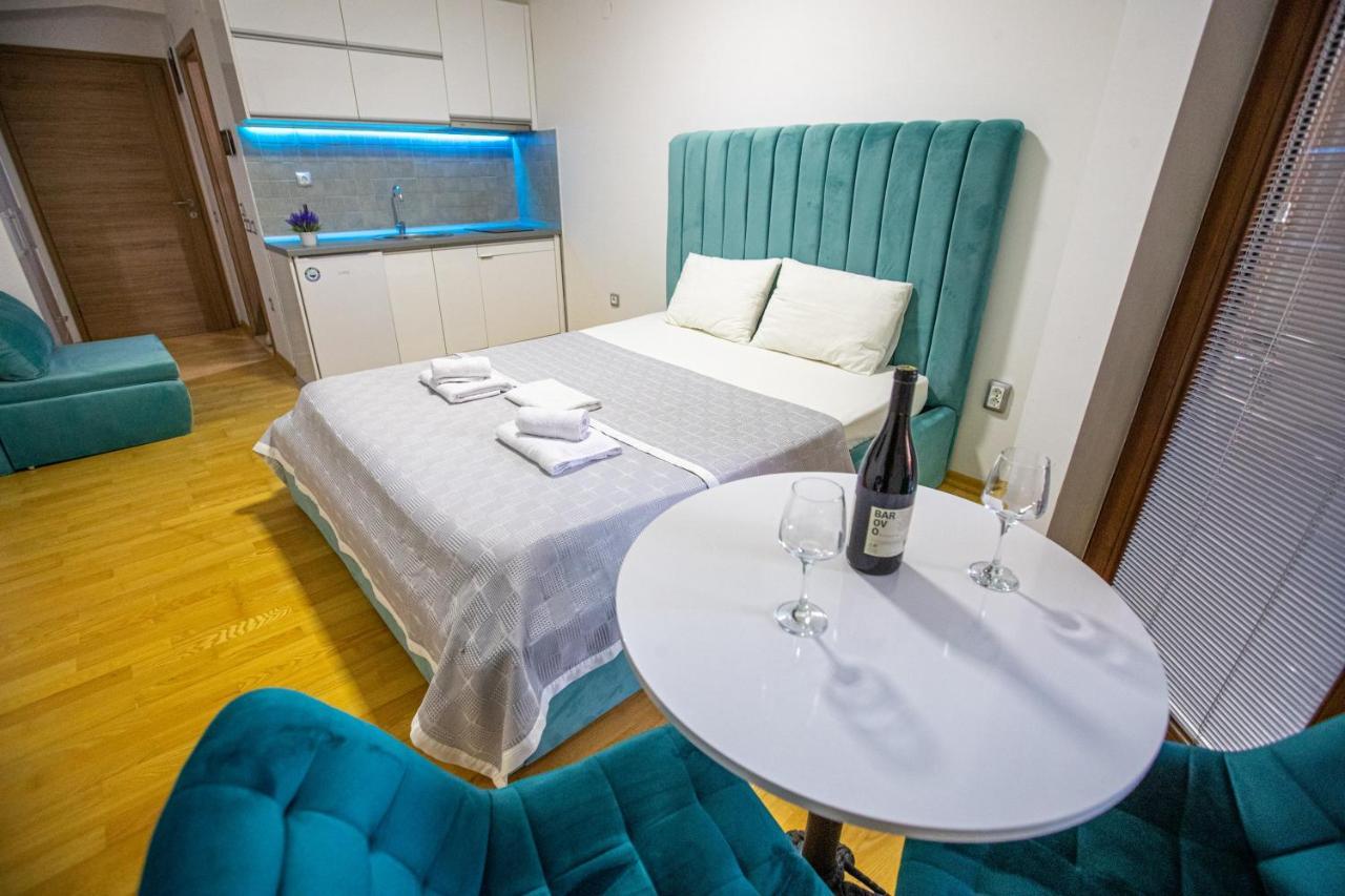 Park Queens Apartments Ochryda Zewnętrze zdjęcie
