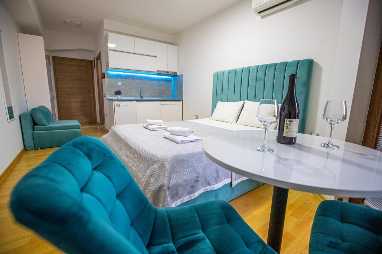 Park Queens Apartments Ochryda Zewnętrze zdjęcie