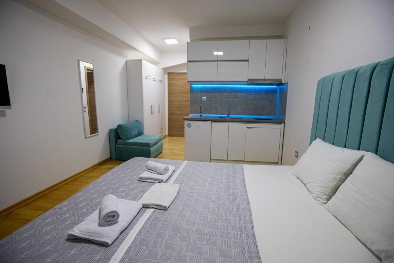 Park Queens Apartments Ochryda Zewnętrze zdjęcie