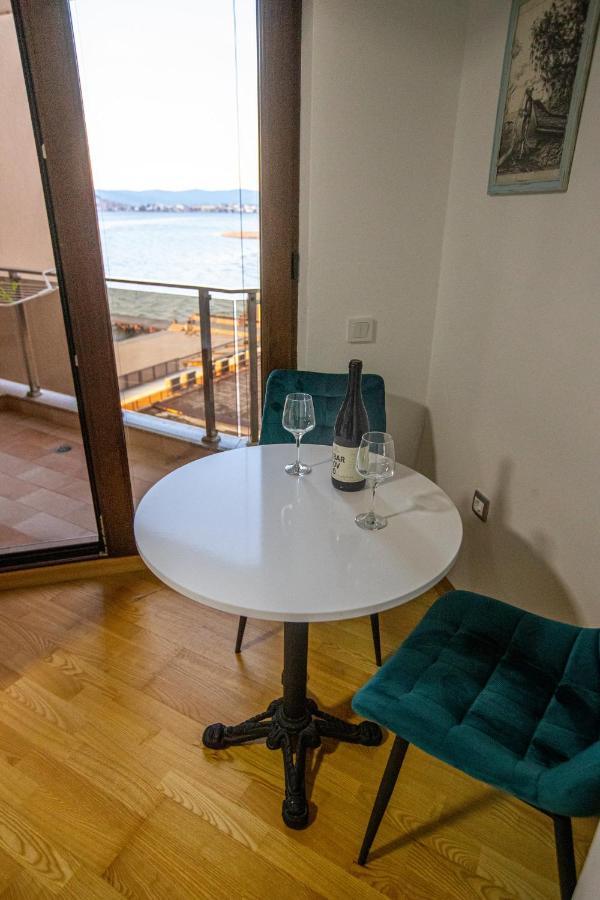 Park Queens Apartments Ochryda Zewnętrze zdjęcie